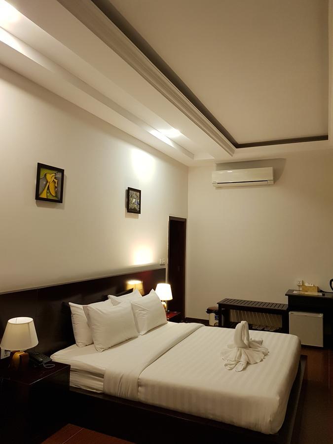 Golden Apple Hotel - Airport Phnom Penh Extérieur photo