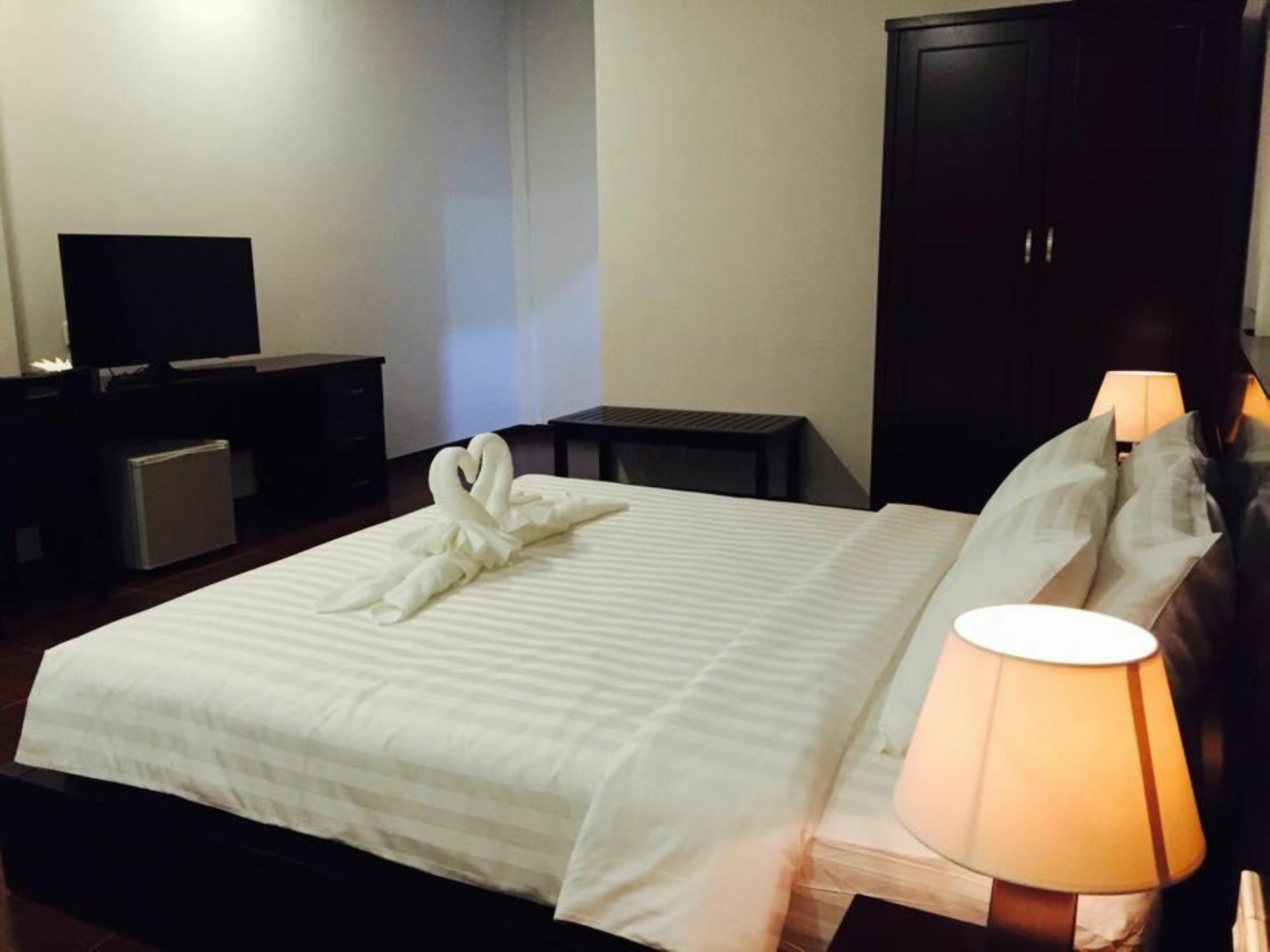 Golden Apple Hotel - Airport Phnom Penh Extérieur photo